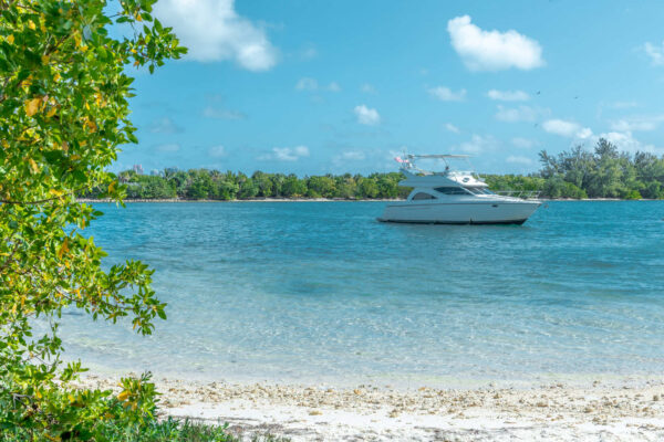 yacht charter vacation