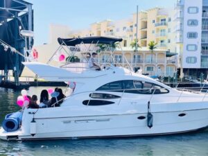 Azimut Yacht